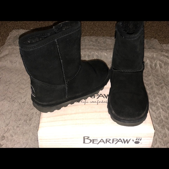 Black toddler BearPaw boots - Picture 3 of 5